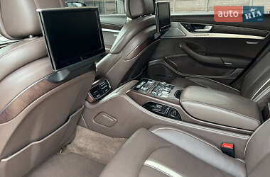 Седан Audi A8 2011 в 