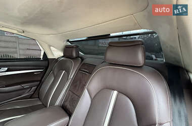 Седан Audi A8 2011 в 