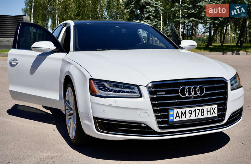 Седан Audi A8 2016 в Житомире