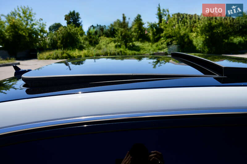Седан Audi A8 2016 в Житомире