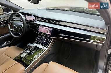 Седан Audi A8 2018 в 