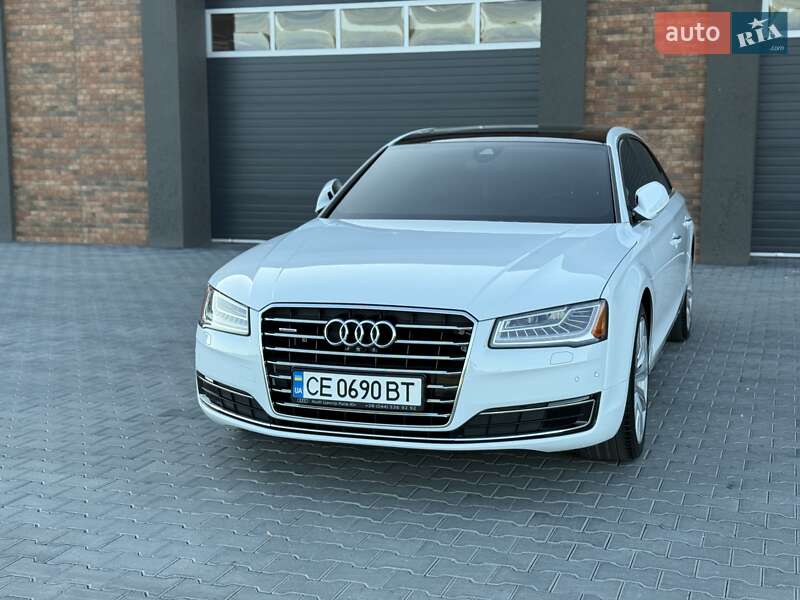 Седан Audi A8 2015 в Черновцах