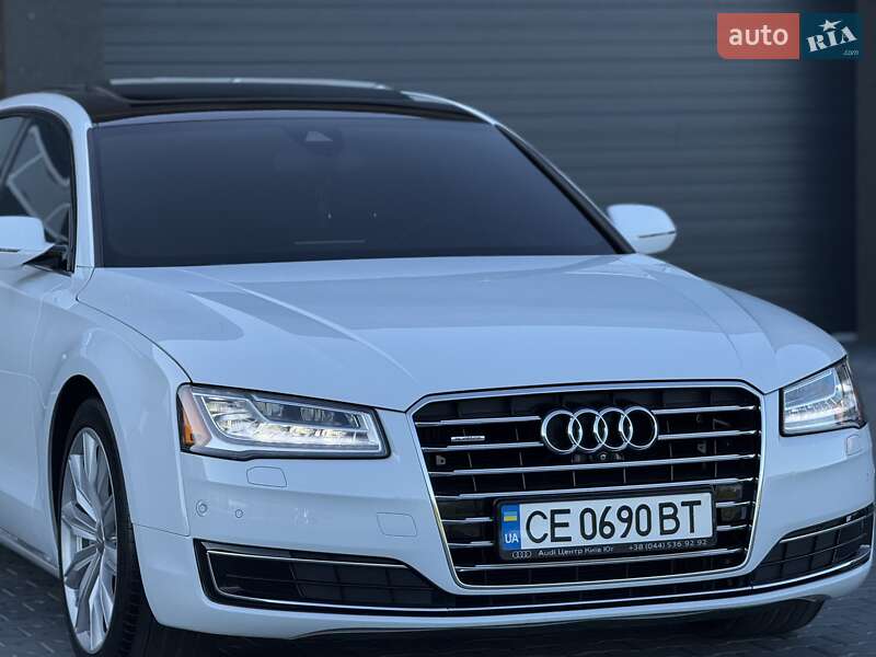 Седан Audi A8 2015 в Черновцах