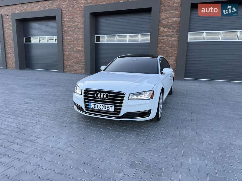 Седан Audi A8 2015 в Черновцах