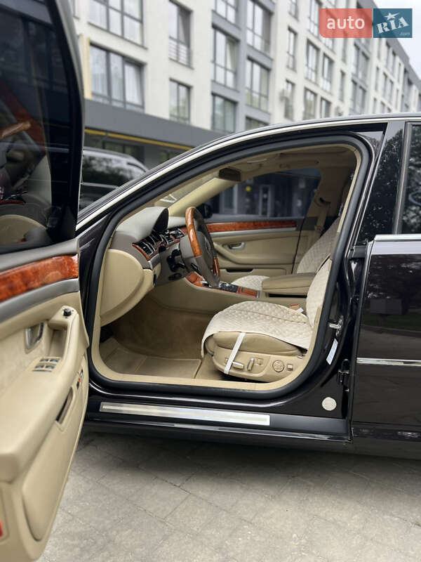 Седан Audi A8 2007 в Львове