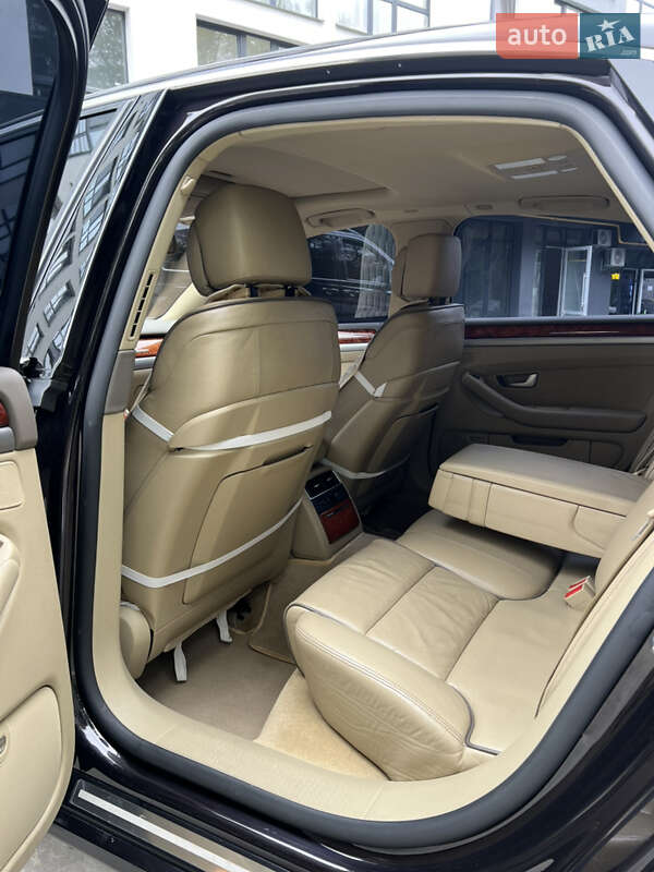 Седан Audi A8 2007 в Львове