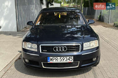 Седан Audi A8 2004 в 