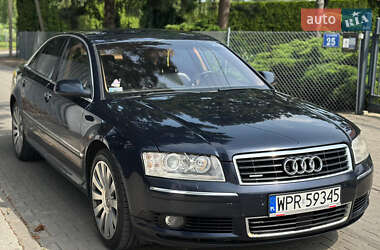 Седан Audi A8 2004 в 