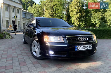 Седан Audi A8 2004 в 