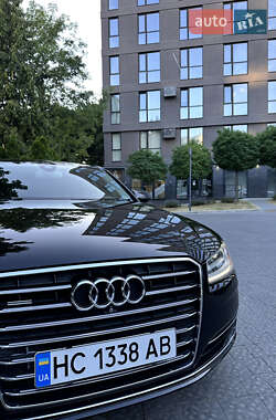 Седан Audi A8 2015 в 