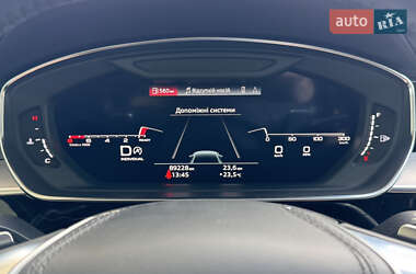 Седан Audi A8 2021 в 
