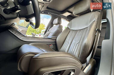 Седан Audi A8 2021 в 