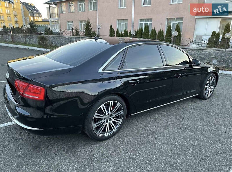 Седан Audi A8 2012 в Киеве