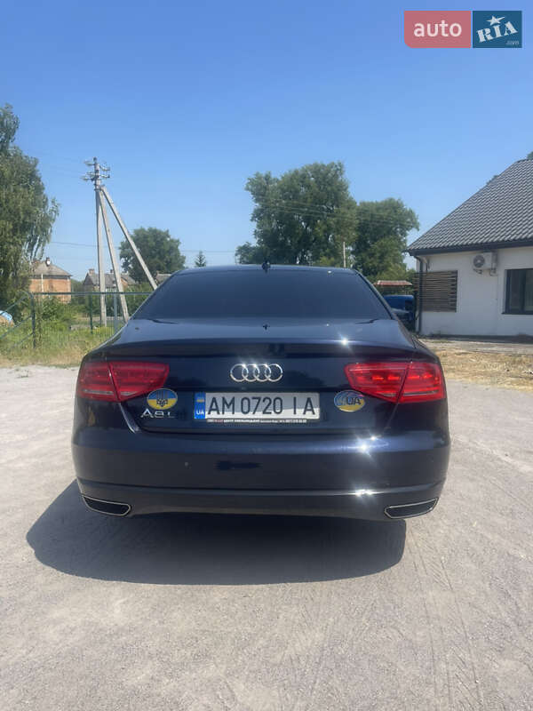 Седан Audi A8 2013 в Бердичеве
