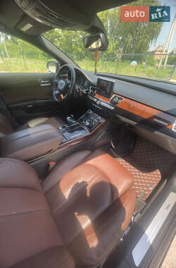 Седан Audi A8 2013 в 