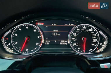 Седан Audi A8 2012 в 