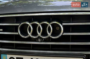 Седан Audi A8 2014 в 