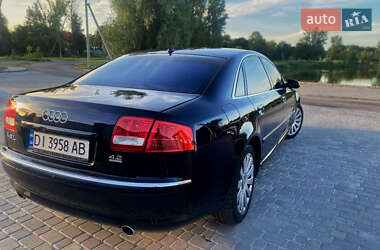 Седан Audi A8 2004 в 