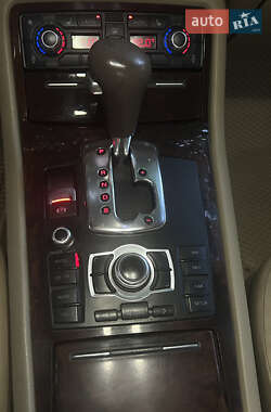 Седан Audi A8 2004 в 