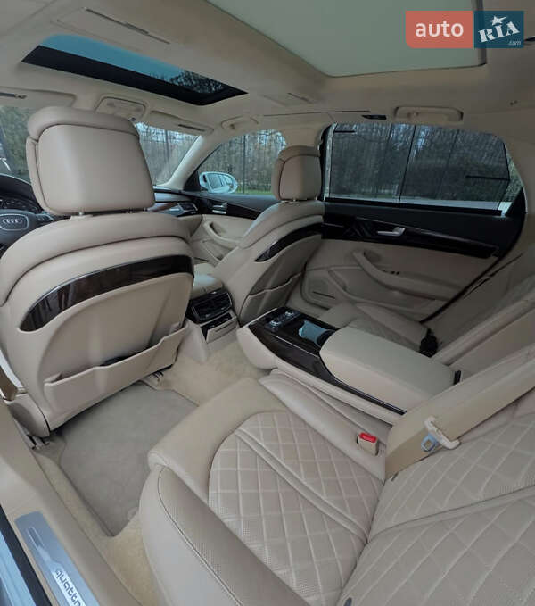 Седан Audi A8 2015 в Запорожье