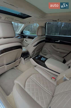Седан Audi A8 2015 в 