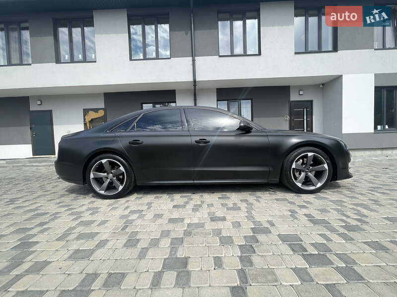 Седан Audi A8 2010 в Києві