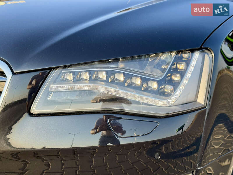 Седан Audi A8 2011 в Миколаєві