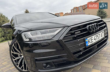 Седан Audi A8 2018 в 