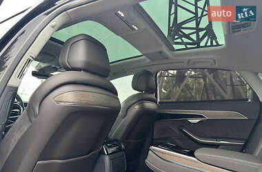 Седан Audi A8 2018 в 