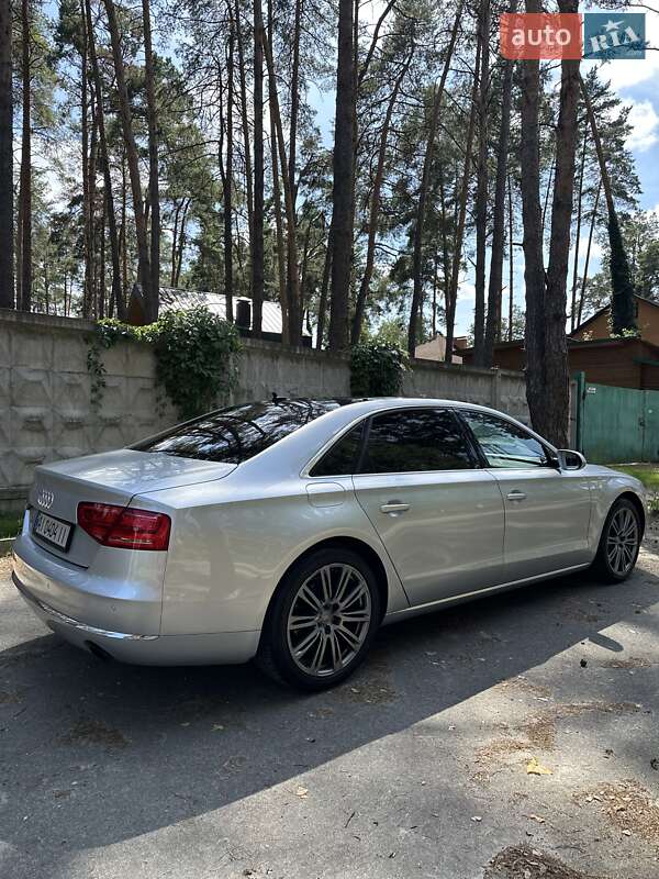 Седан Audi A8 2013 в Києві