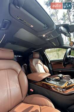 Седан Audi A8 2013 в 