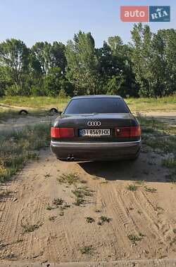 Седан Audi A8 2001 в 