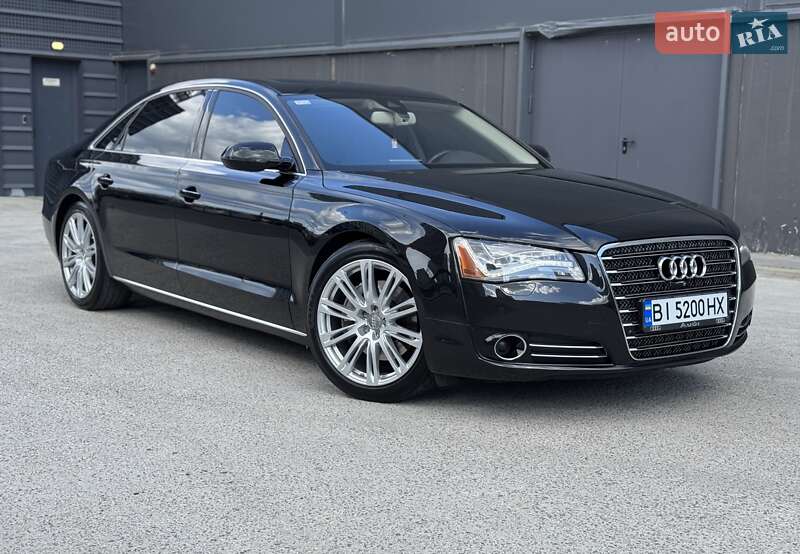 Седан Audi A8 2013 в Києві