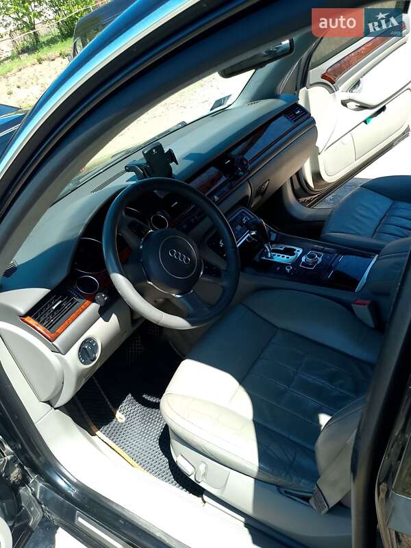 Седан Audi A8 2005 в Києві