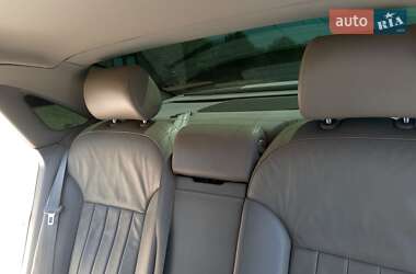 Седан Audi A8 2005 в 