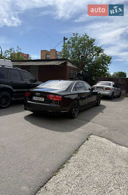Седан Audi A8 2013 в 