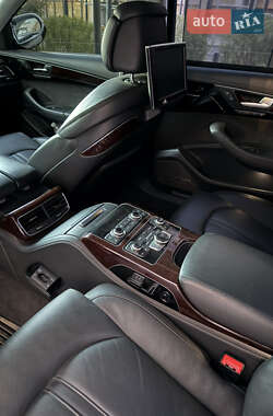 Седан Audi A8 2013 в 