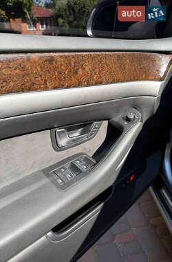 Седан Audi A8 2007 в 