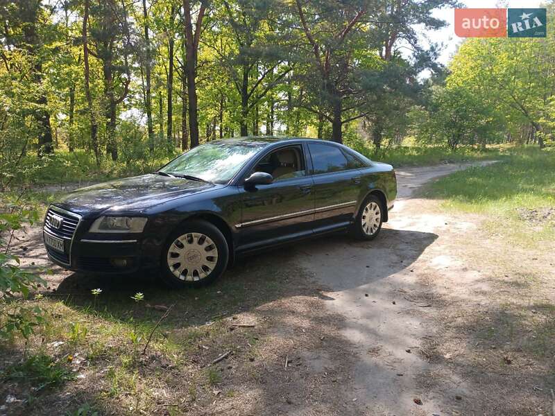 Седан Audi A8 2007 в Кропивницькому