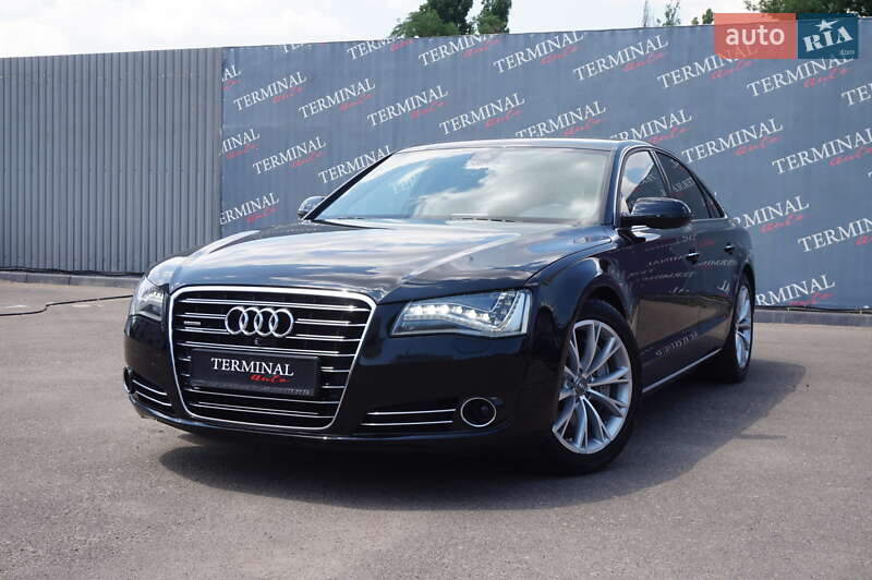Седан Audi A8 2013 в Одесі
