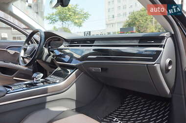 Седан Audi A8 2020 в 