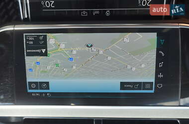 Седан Audi A8 2020 в 