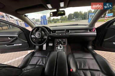 Седан Audi A8 2005 в 