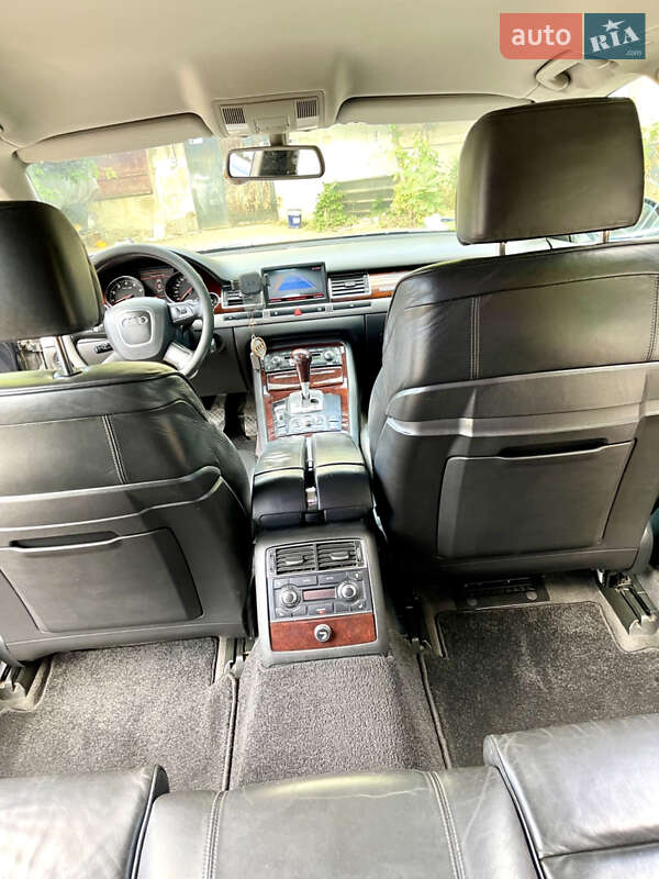 Седан Audi A8 2007 в Одесі