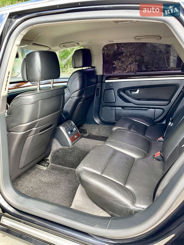 Седан Audi A8 2007 в Одесі