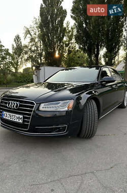 Седан Audi A8 2015 в 