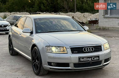 Седан Audi A8 2004 в 