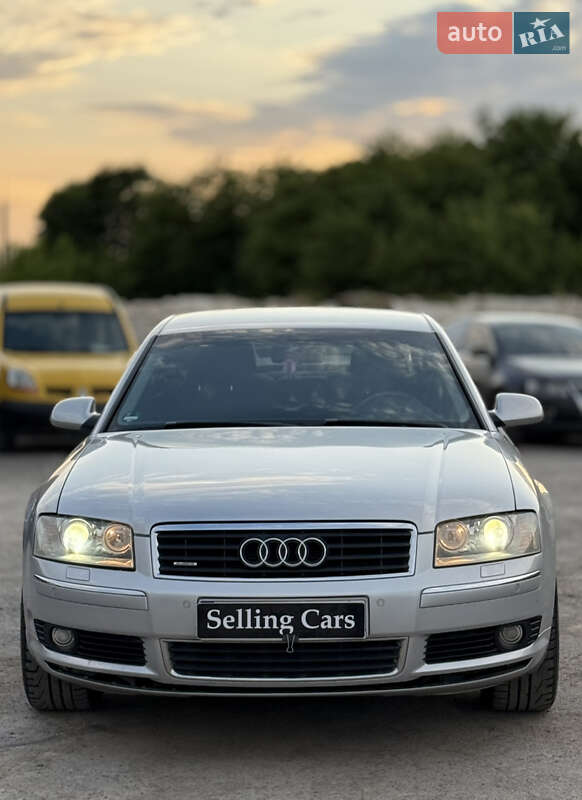 Седан Audi A8 2004 в Рівному