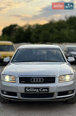 Седан Audi A8 2004 в 