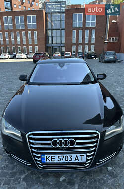 Седан Audi A8 2013 в 